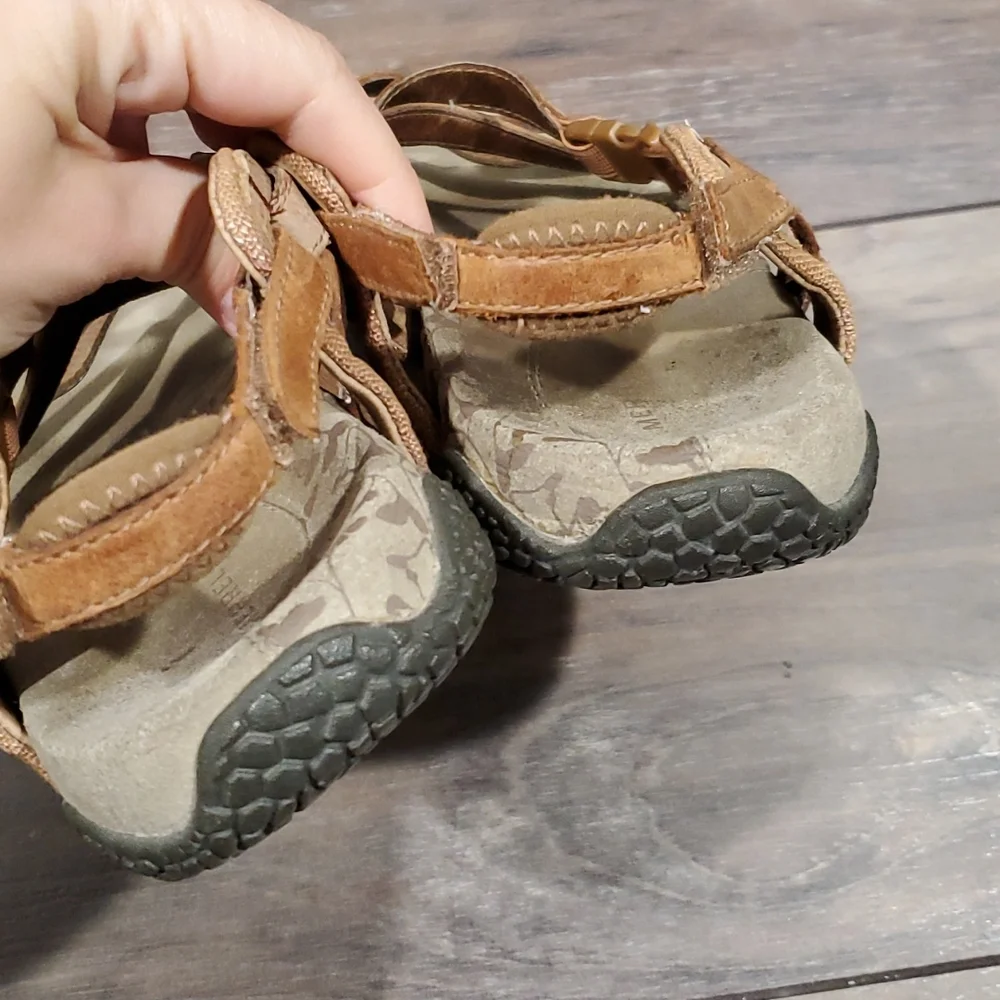 Sold Merrell Women outdoor hiking shoes Sandals sz 7 athletic Strappy slip on - Picture 5 of 10